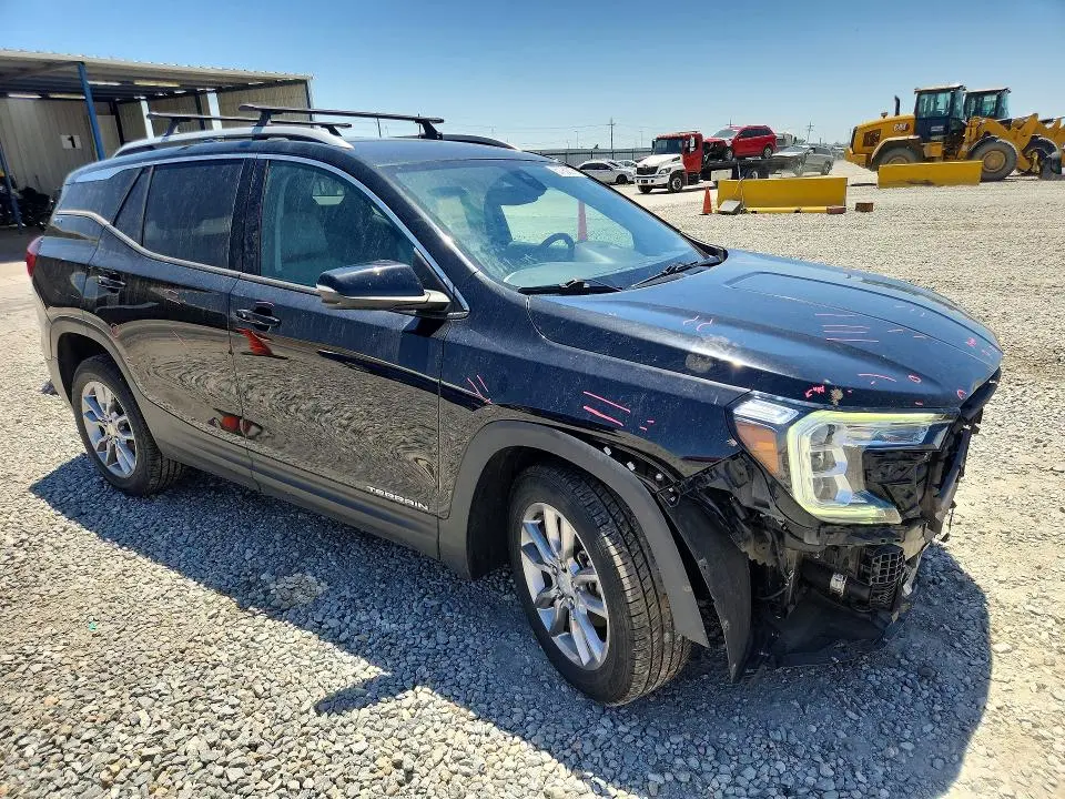 2022 GMC TERRAIN SLT  
