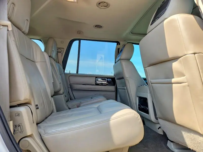2016 LINCOLN NAVIGATOR SELECT  