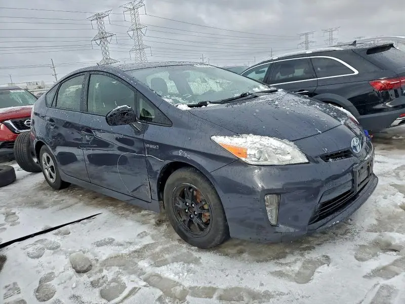 2013 TOYOTA PRIUS   