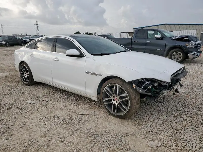 2015 JAGUAR XJL PORTFOLIO  