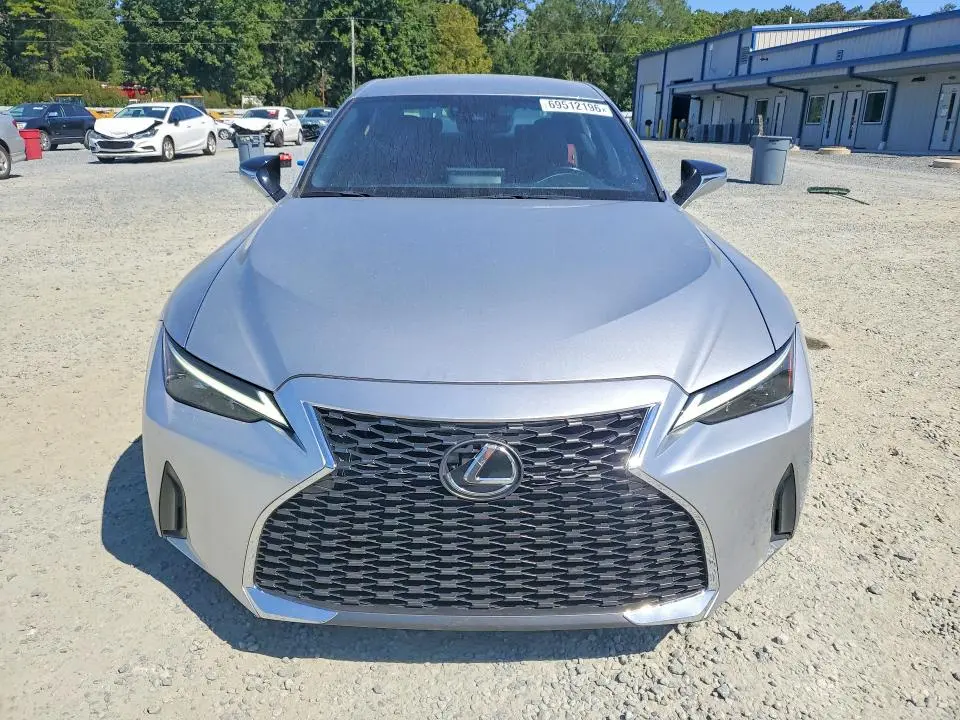 2021 LEXUS IS 300  