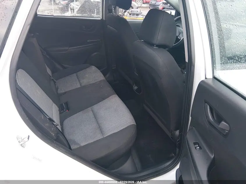 2023 HYUNDAI KONA SE