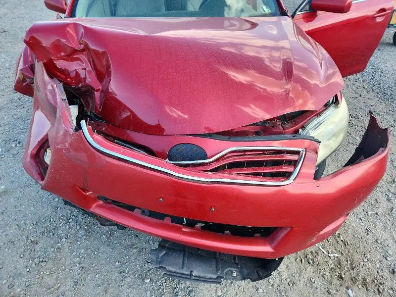 2010 TOYOTA CAMRY LE  