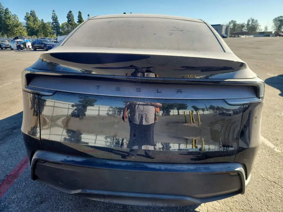 2026 TESLA MODEL Y   