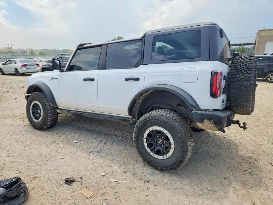 2023 FORD BRONCO BASE  