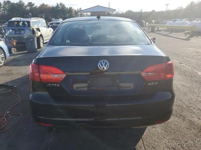 2013 VOLKSWAGEN JETTA SE  