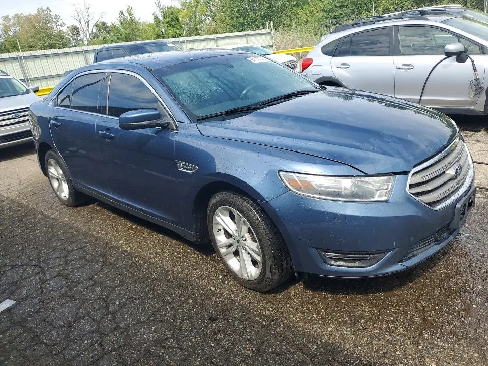 2018 FORD TAURUS SEL  