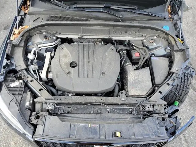 2023 VOLVO XC60 PLUS  