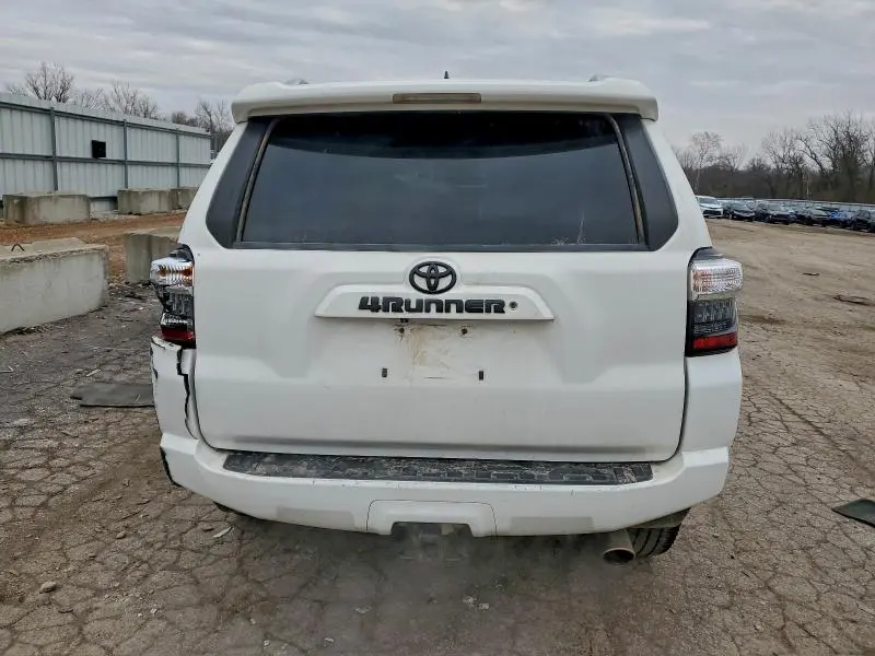 2014 TOYOTA 4RUNNER SR5  