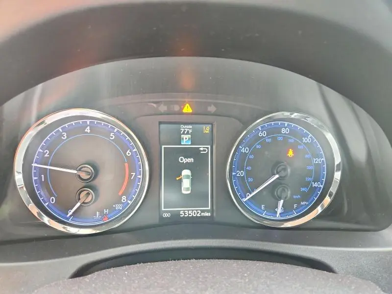 2019 TOYOTA COROLLA SE  