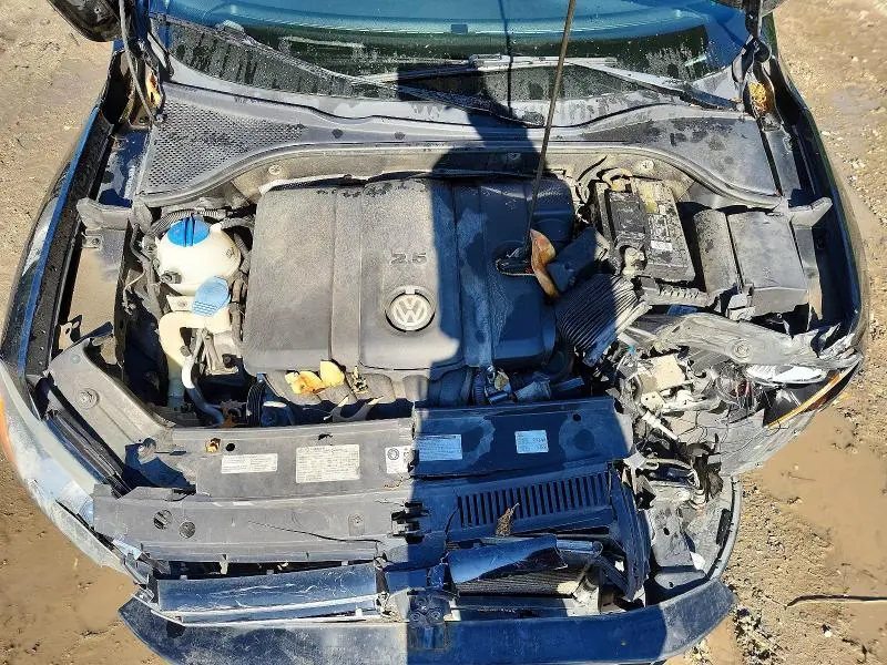 2012 VOLKSWAGEN PASSAT S  