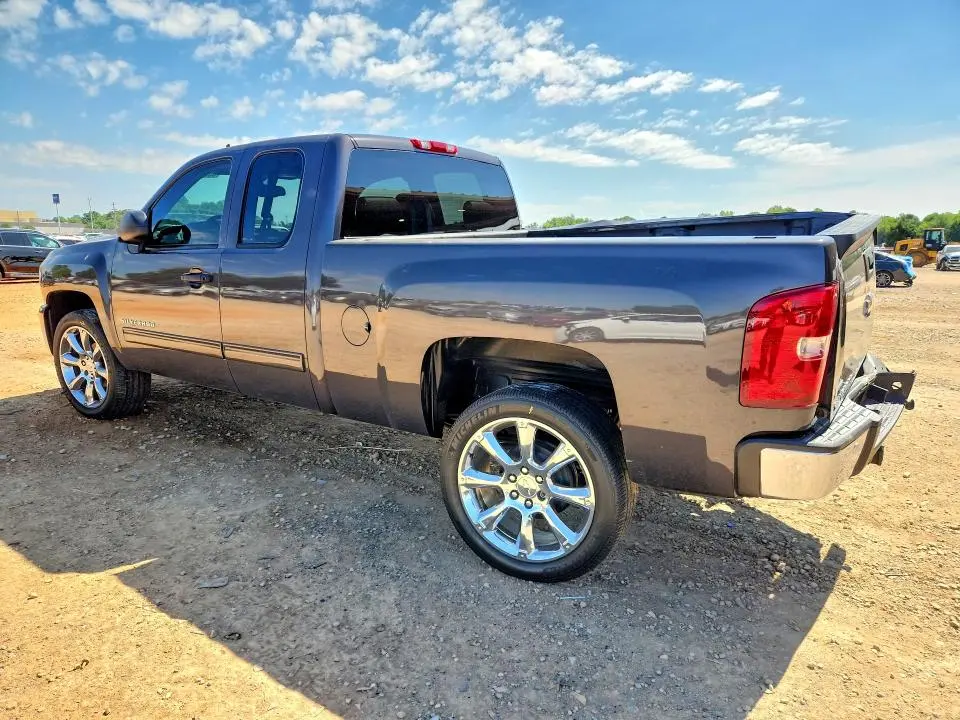2011 CHEVROLET SILVERADO C1500 LT  