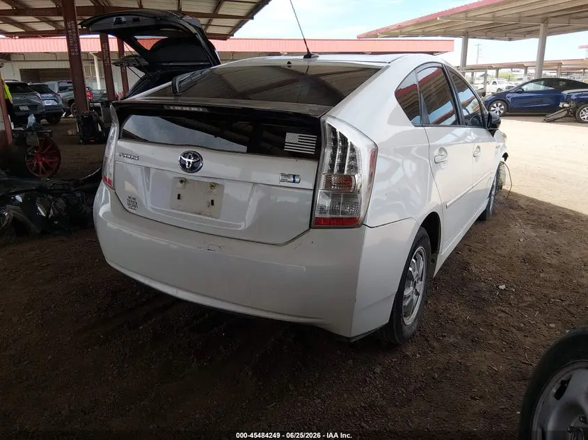 2011 TOYOTA PRIUS TWO