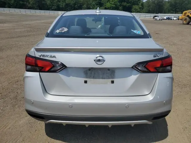 2020 NISSAN VERSA SV  