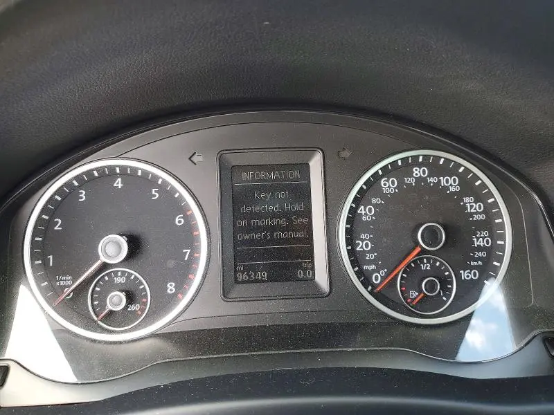 2017 VOLKSWAGEN TIGUAN SPORT  