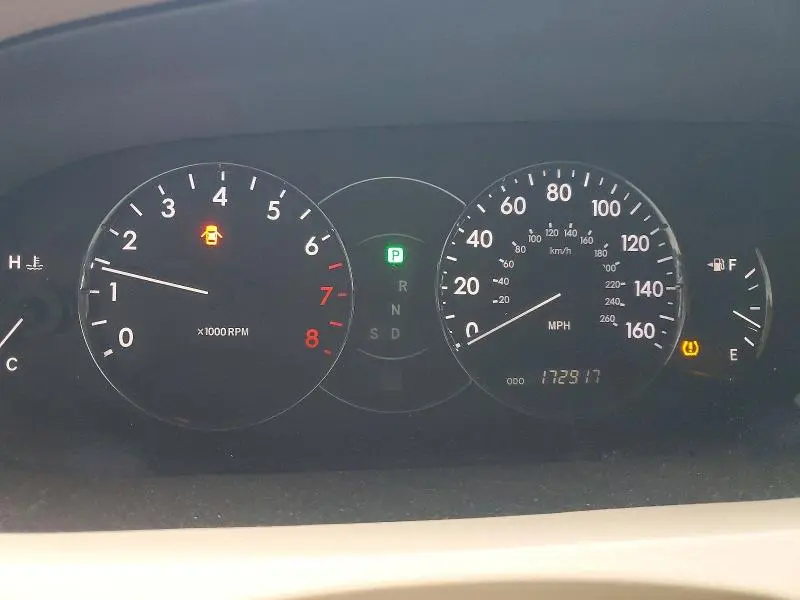 2010 TOYOTA AVALON XLS  