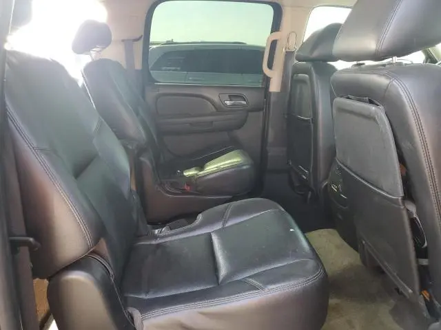 2010 CHEVROLET SUBURBAN K1500 LTZ  