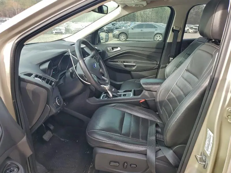 2017 FORD ESCAPE TITANIUM  