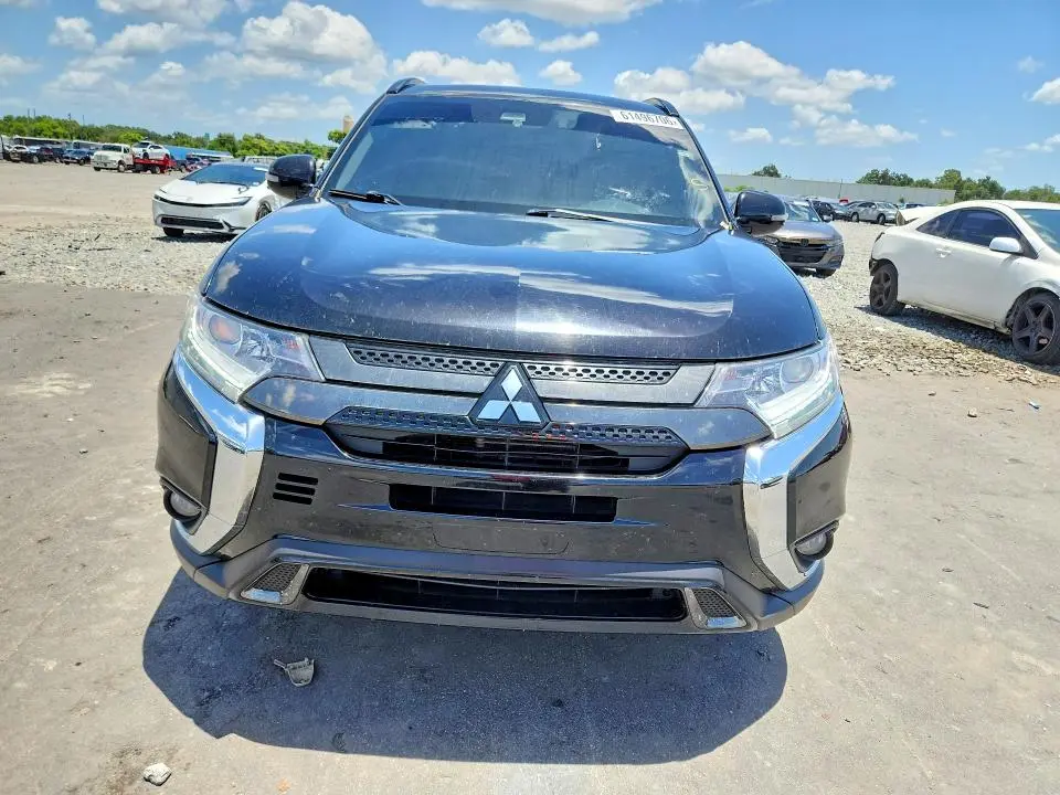 2020 MITSUBISHI OUTLANDER SE  