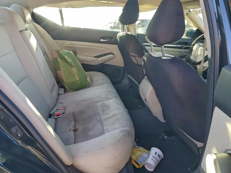 2022 NISSAN ALTIMA SV  