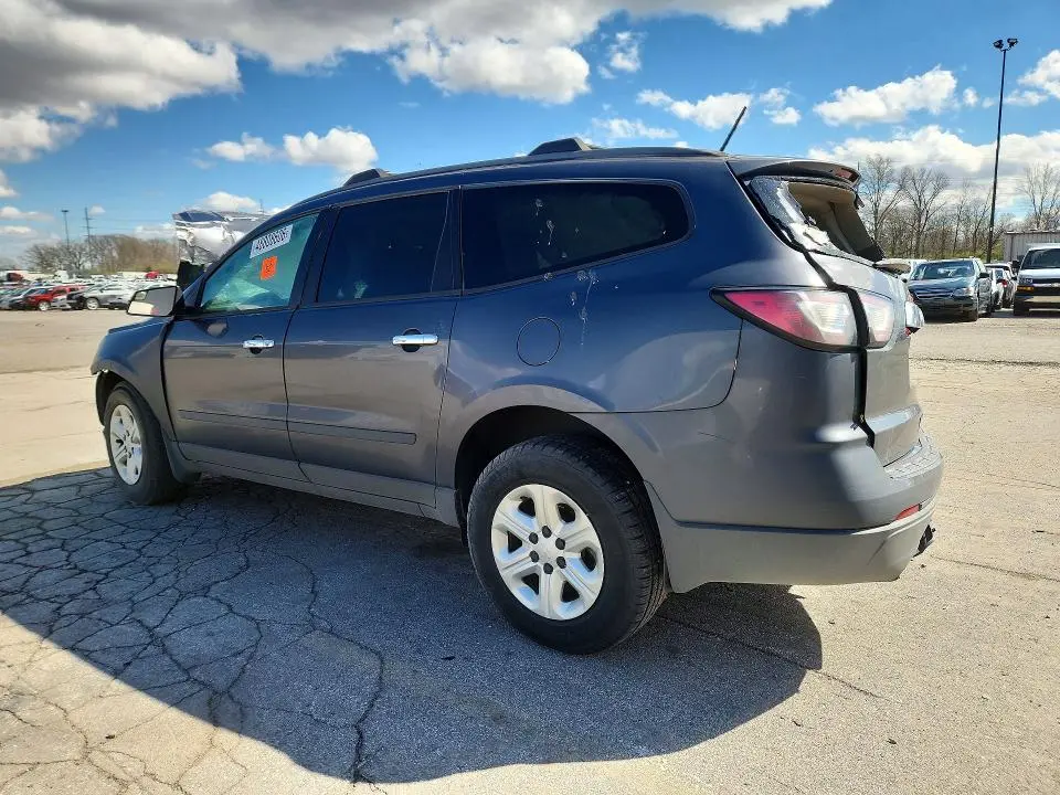 2014 CHEVROLET TRAVERSE LS  