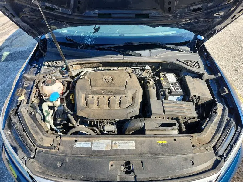 2018 VOLKSWAGEN PASSAT SE  
