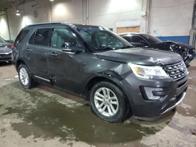2017 FORD EXPLORER XLT  