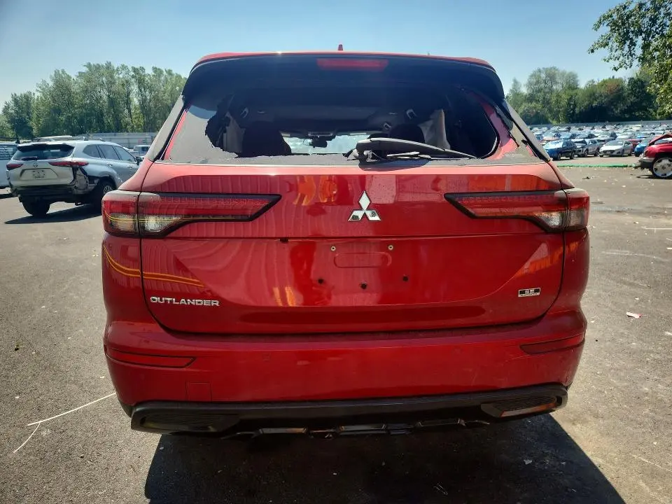 2024 MITSUBISHI OUTLANDER SE  