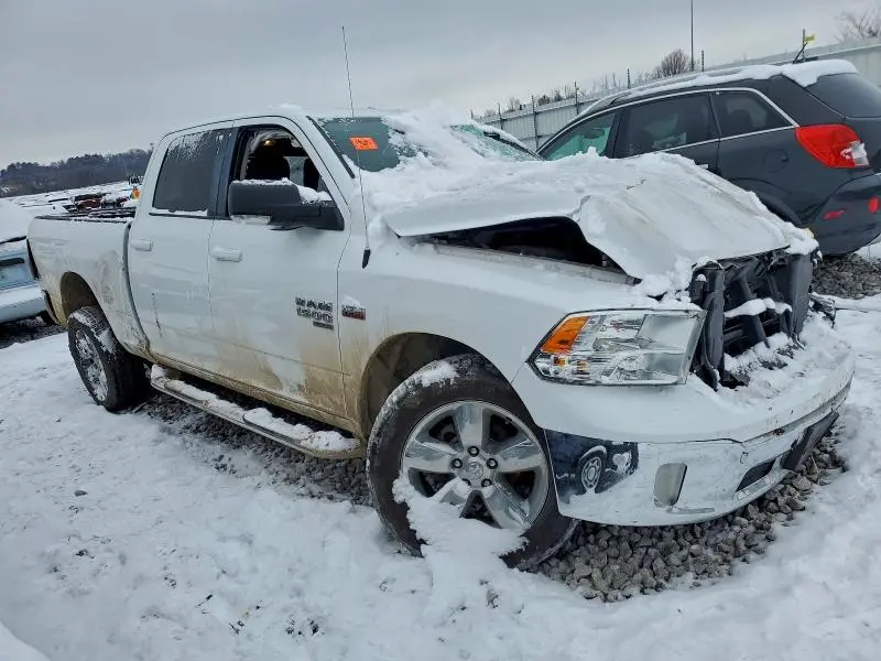 2019 RAM 1500 CLASSIC SLT  