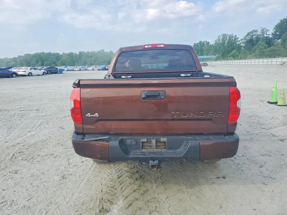 2017 TOYOTA TUNDRA CREWMAX LIMITED  