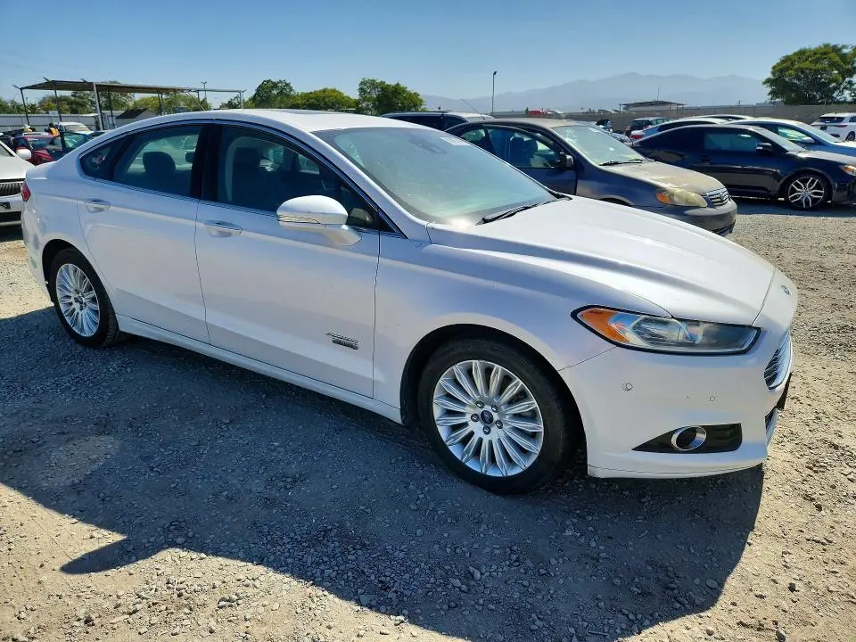 2014 FORD FUSION TITANIUM PHEV  