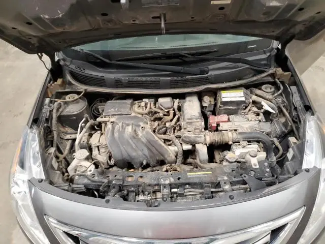 2017 NISSAN VERSA S  