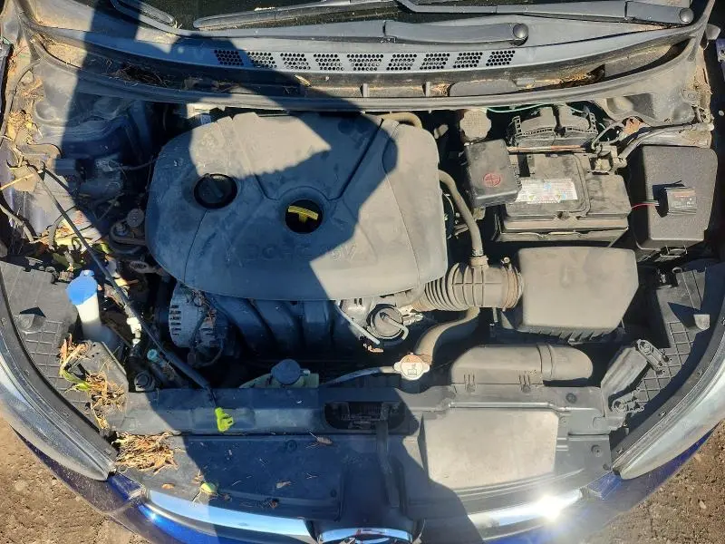2013 HYUNDAI ELANTRA GL  