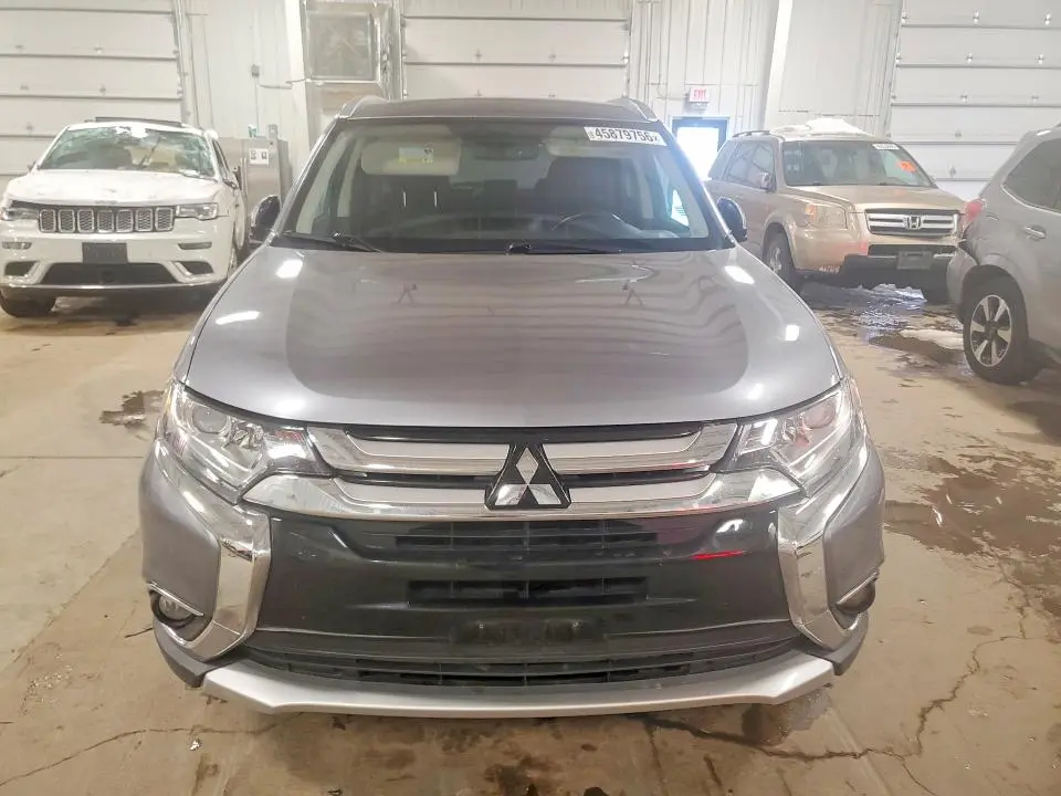 2017 MITSUBISHI OUTLANDER SE  