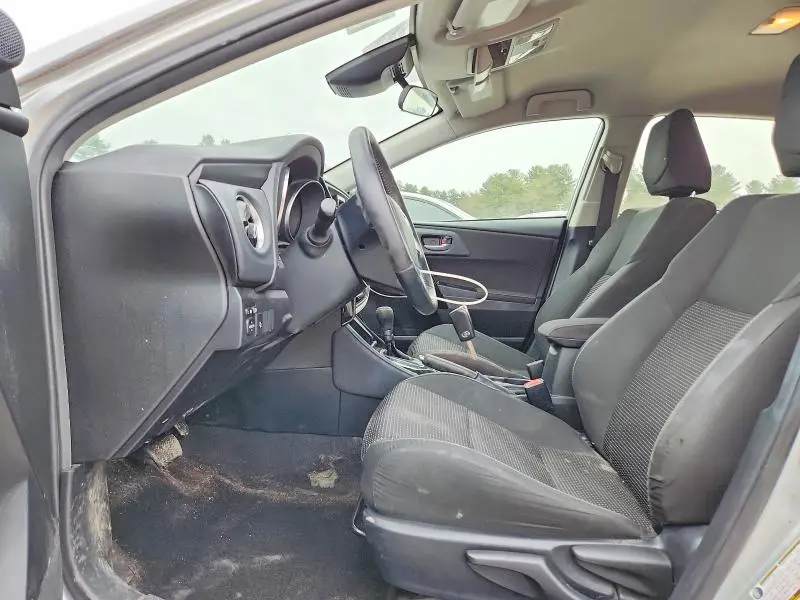 2018 TOYOTA COROLLA IM   