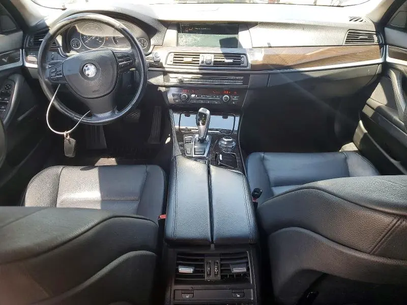 2012 BMW 528 XI  
