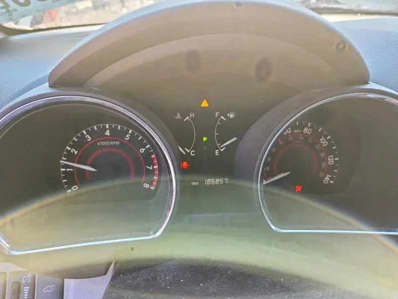 2013 TOYOTA HIGHLANDER SE  