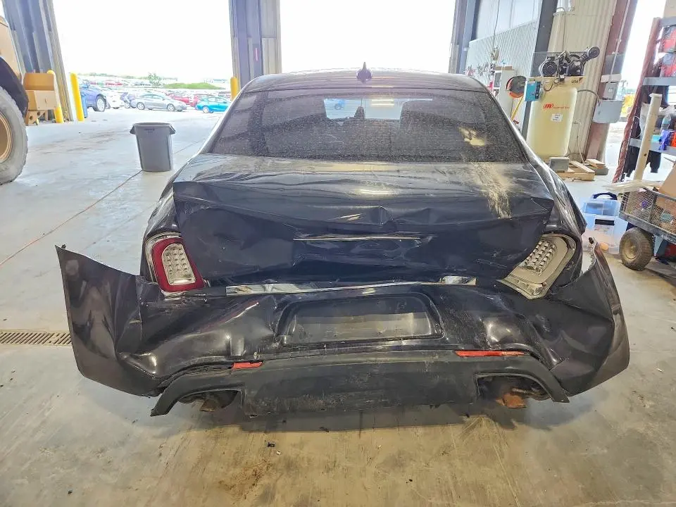 2015 CHRYSLER 300 LIMITED  