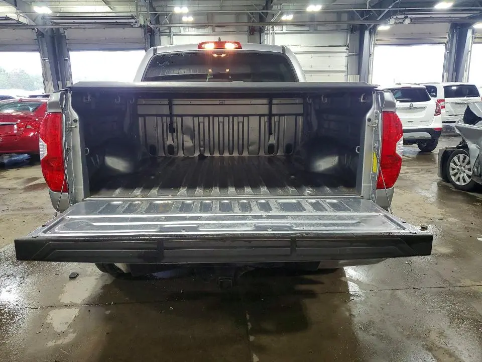 2020 TOYOTA TUNDRA SR5  