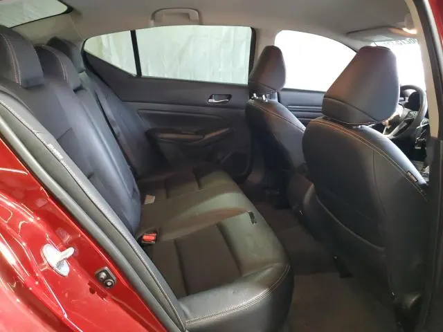 2021 NISSAN ALTIMA SR  