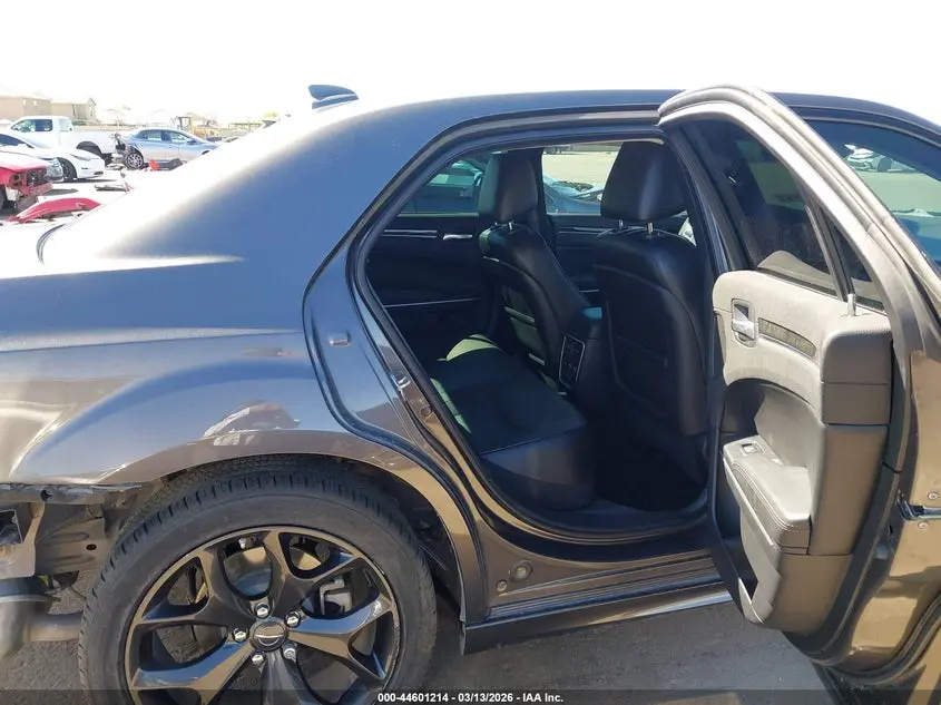 2022 CHRYSLER 300 TOURING L