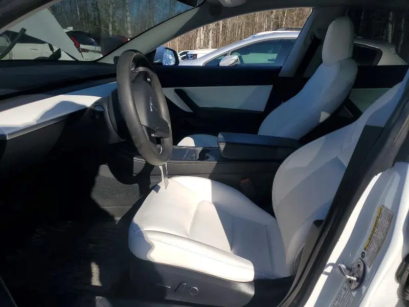 2021 TESLA MODEL 3   