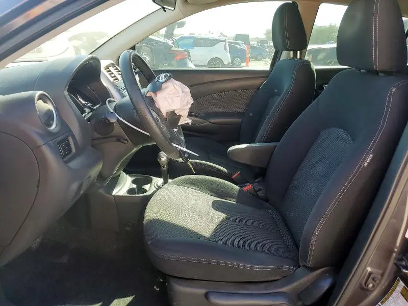 2015 NISSAN VERSA 1.6 SV  