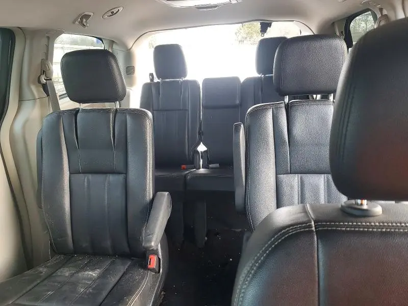 2013 CHRYSLER TOWN & COUNTRY TOURING  