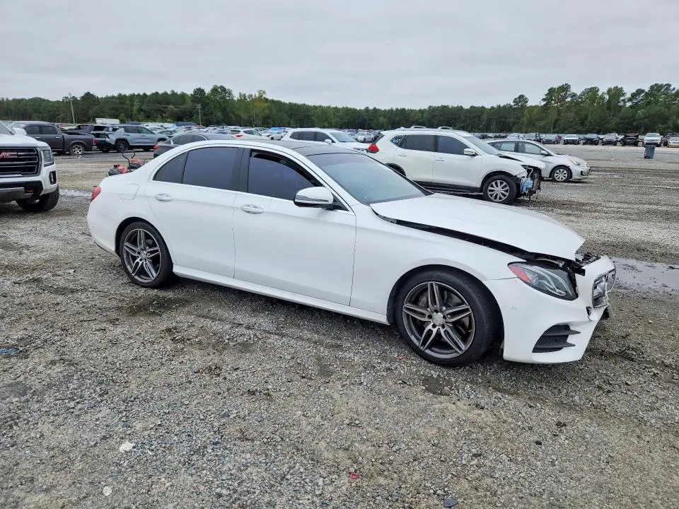 2017 MERCEDES-BENZ E 300  