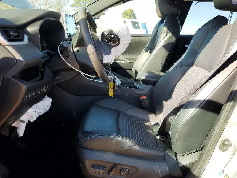 2021 TOYOTA RAV4 XSE  