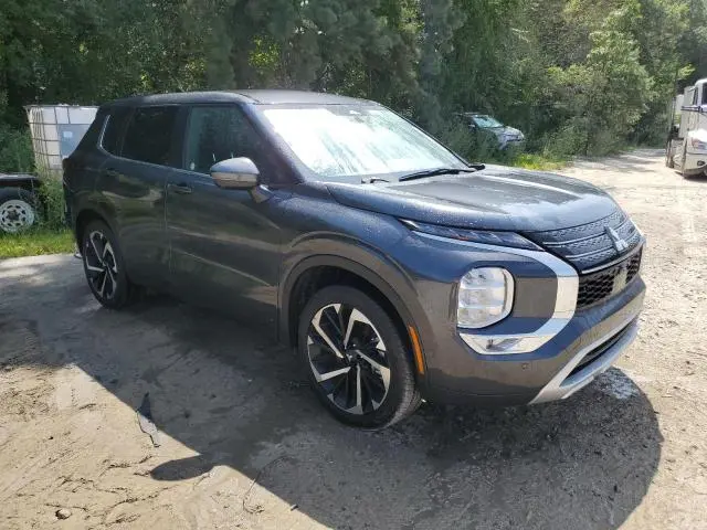 2024 MITSUBISHI OUTLANDER SE  