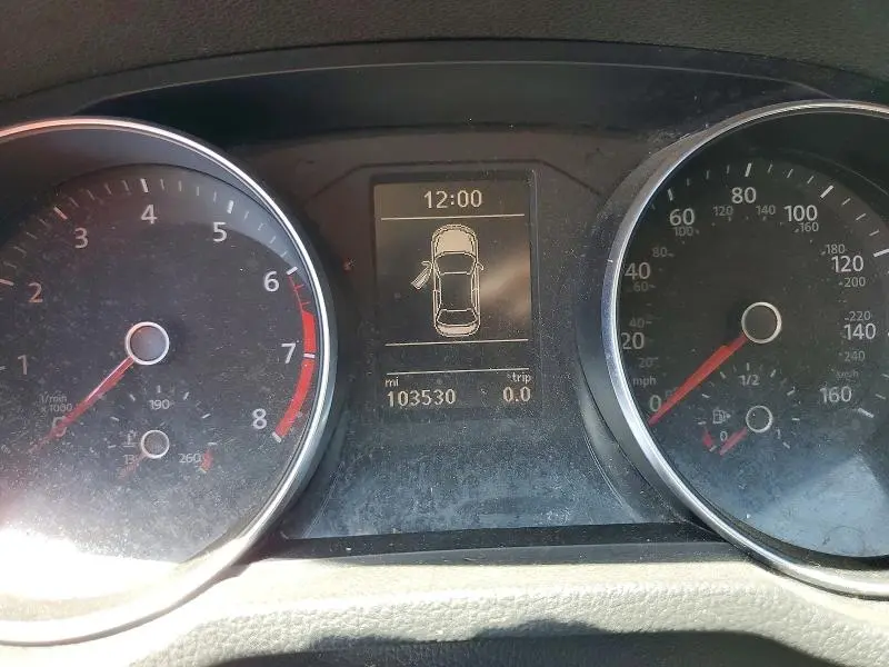 2016 VOLKSWAGEN PASSAT   