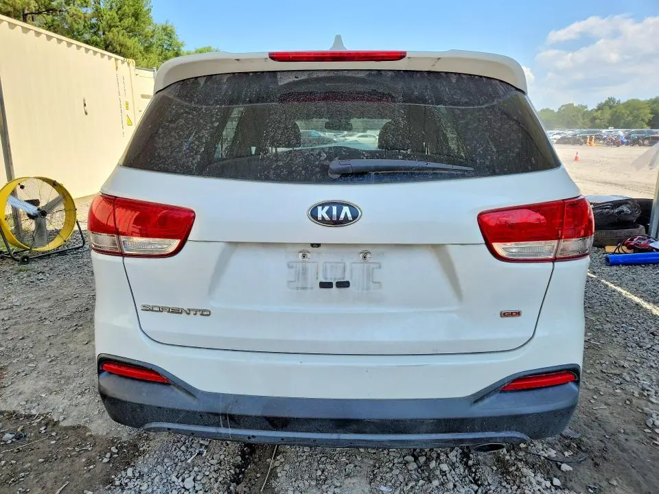 2018 KIA SORENTO LX  