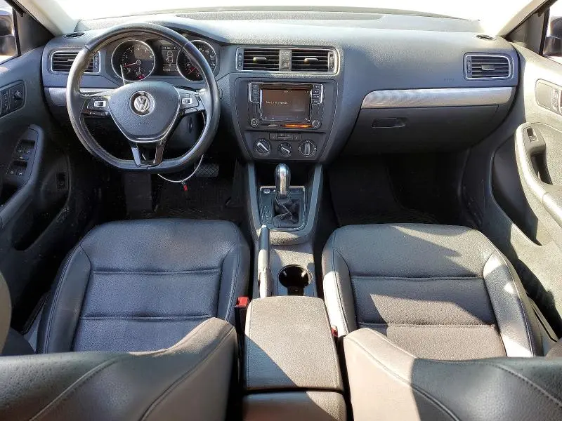 2017 VOLKSWAGEN JETTA SE  